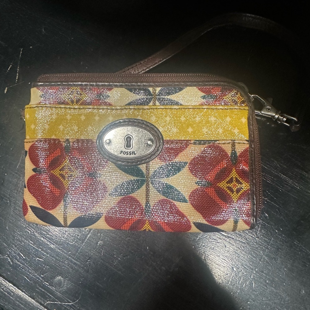 Fossil Floral Wristlet in Yellow and Red